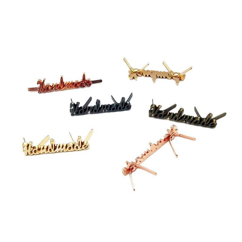 10 Etichette Metalliche Artigi - Sewing Labels recensione e prezzo