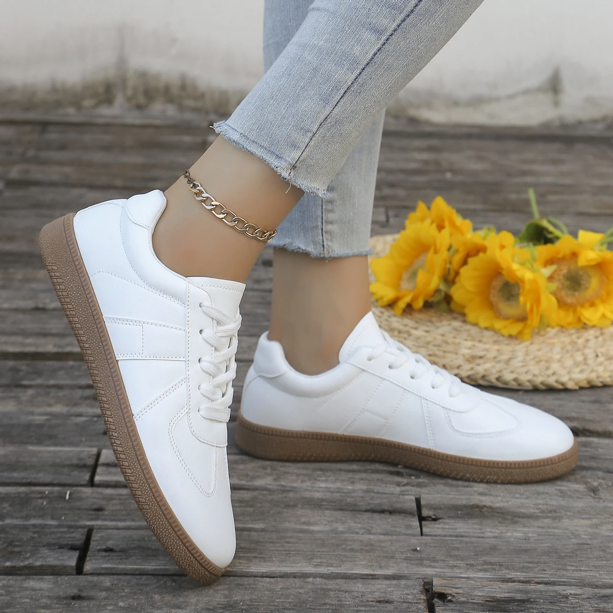 Scarpe sportive bianche casual - Sewing Garment recensione e prezzo